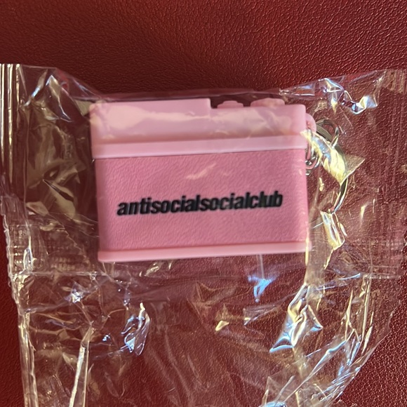 AntiSocialSocialClub Highwaters Camera Key Chain - Picture 3 of 3